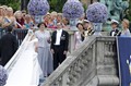 Daniel och Victoria på slottstrappan.jpg